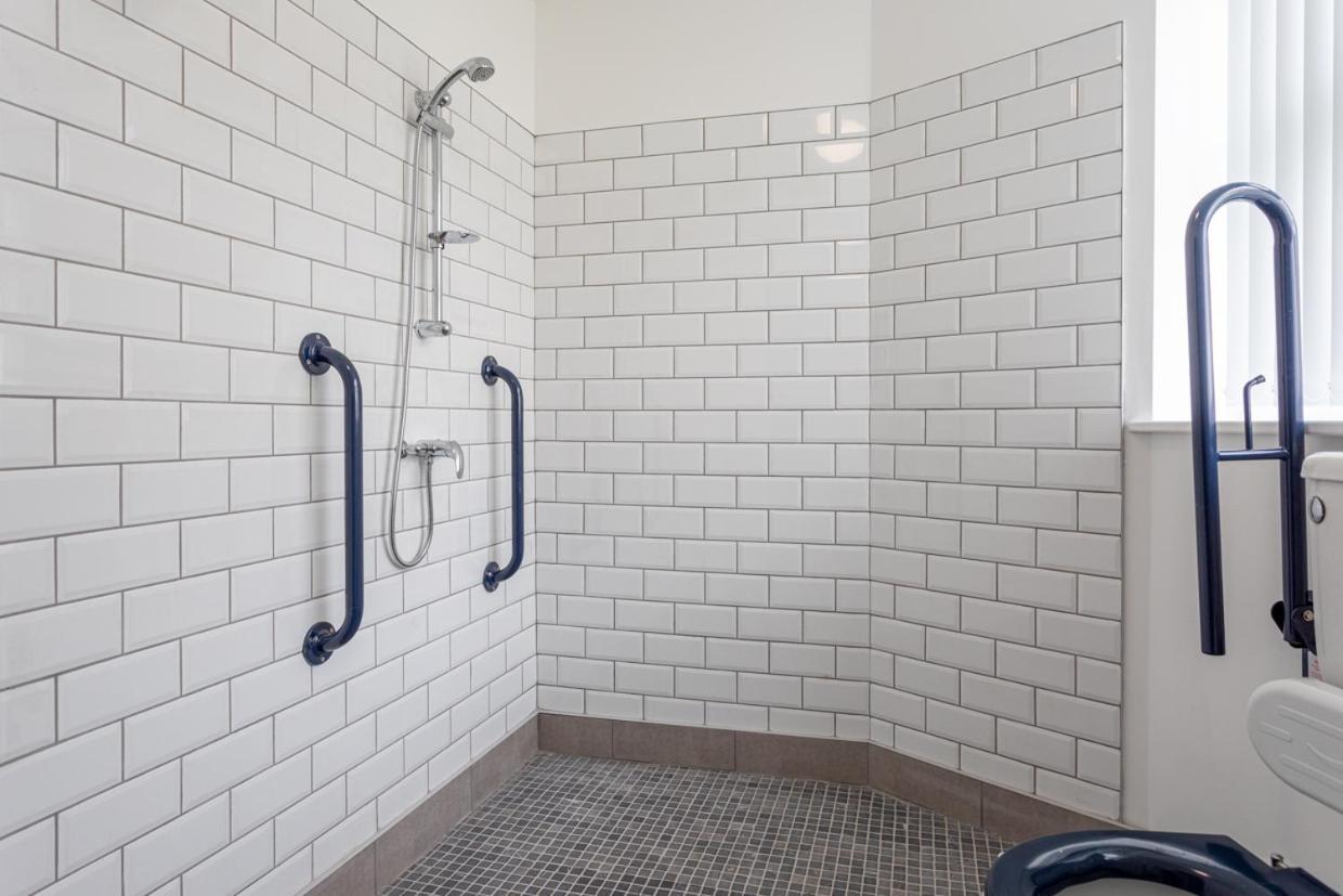 Dusties Hotel Rotherham Dış mekan fotoğraf