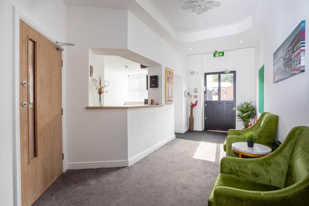 Dusties Hotel Rotherham Dış mekan fotoğraf